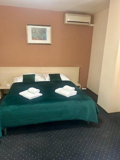 Pacific Hotel