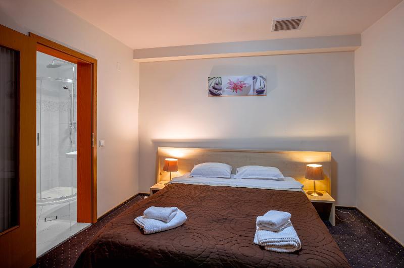 Hotel Pacific